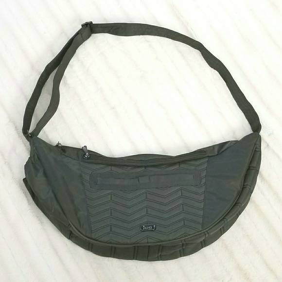lug sling bag